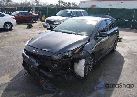 2022 Kia Forte Gt-Line z USA, uszkodzony, nr VIN 3KPF54AD6NE434815
